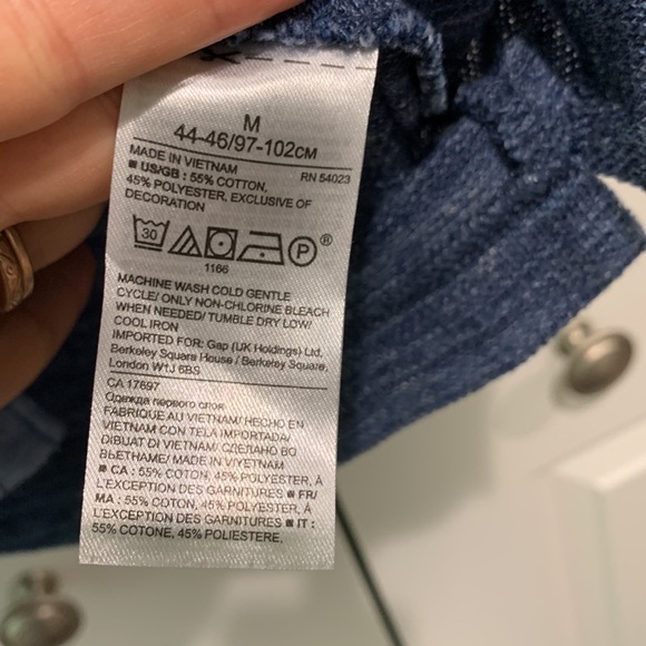 Men’s Banana Republic Short Sleeve Button Down - Picture 3 of 4